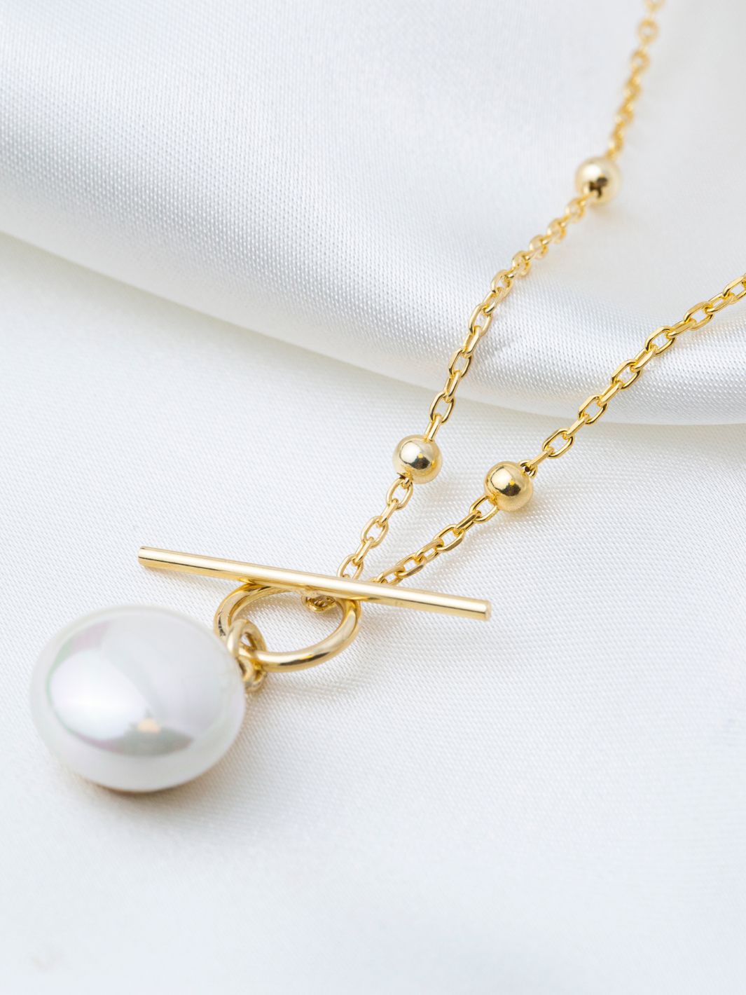 Gold Aphrodite Pearl T-bar Choker Necklace